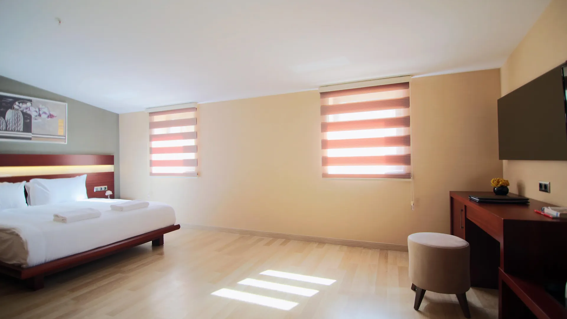 Hotel Park By Clover Istanbul